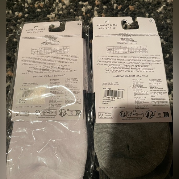 ALO Yoga Unisex Socks in Gray and White Bundle of 2 - Picture 3 of 3